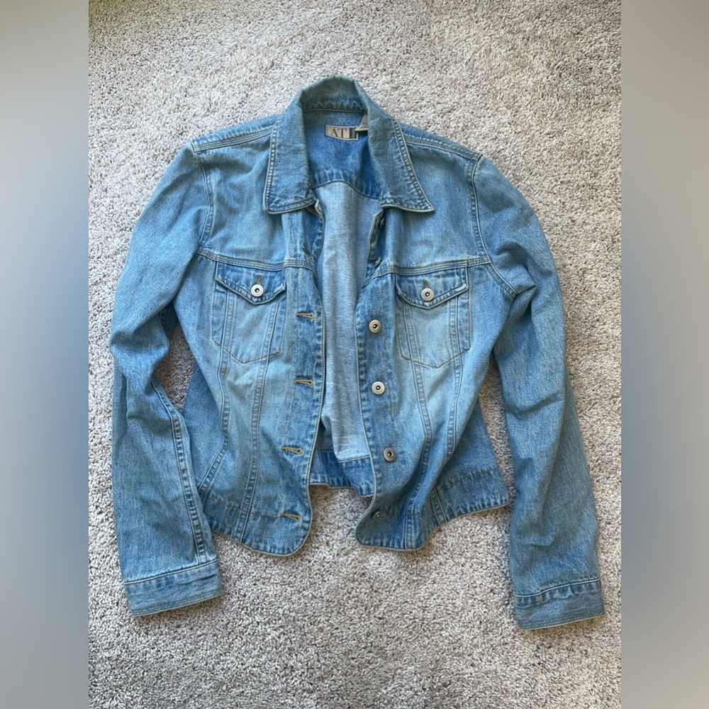 AT Denim Jean Jacket Women’s Small 100% Cotton